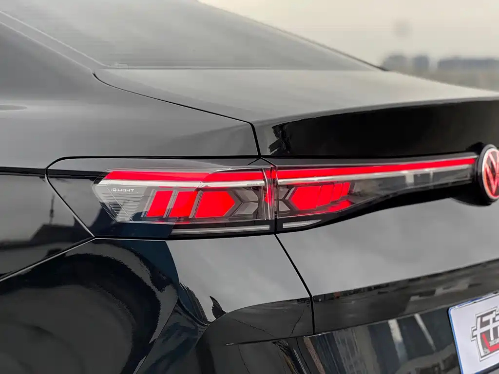 VOLKSWAGEN MAGOTAN 2025