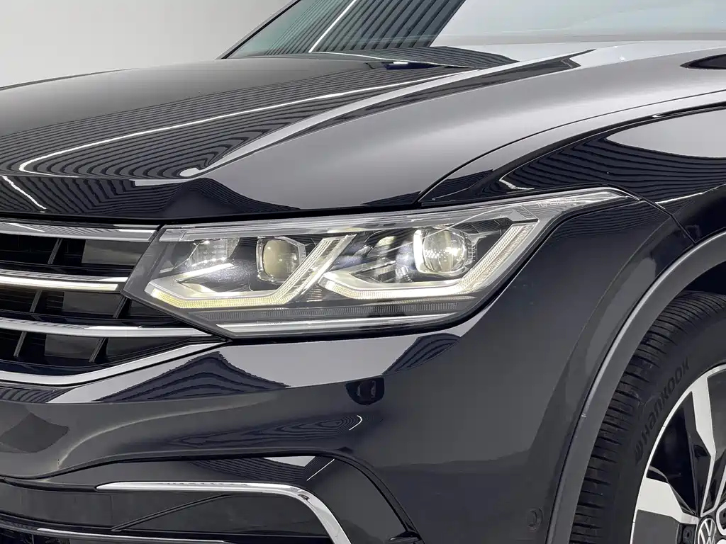 VOLKSWAGEN TIGUAN L 2022