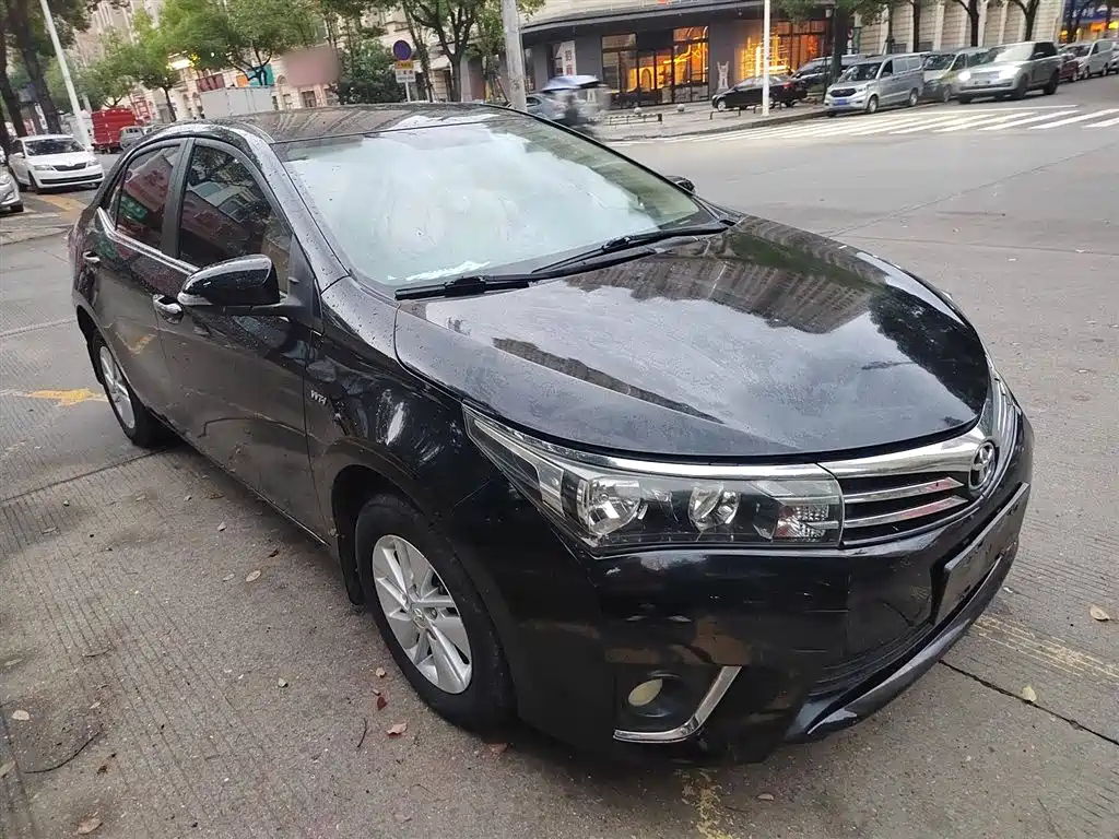 TOYOTA COROLLA 2015