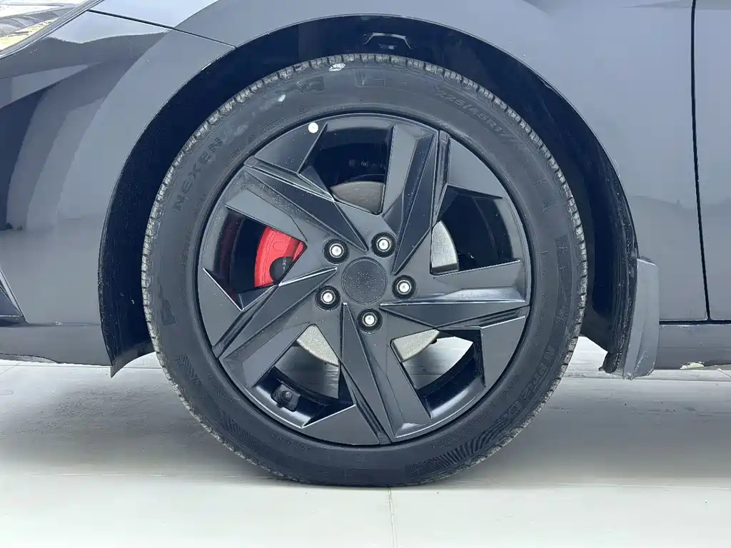 HYUNDAI ELANTRA 2023