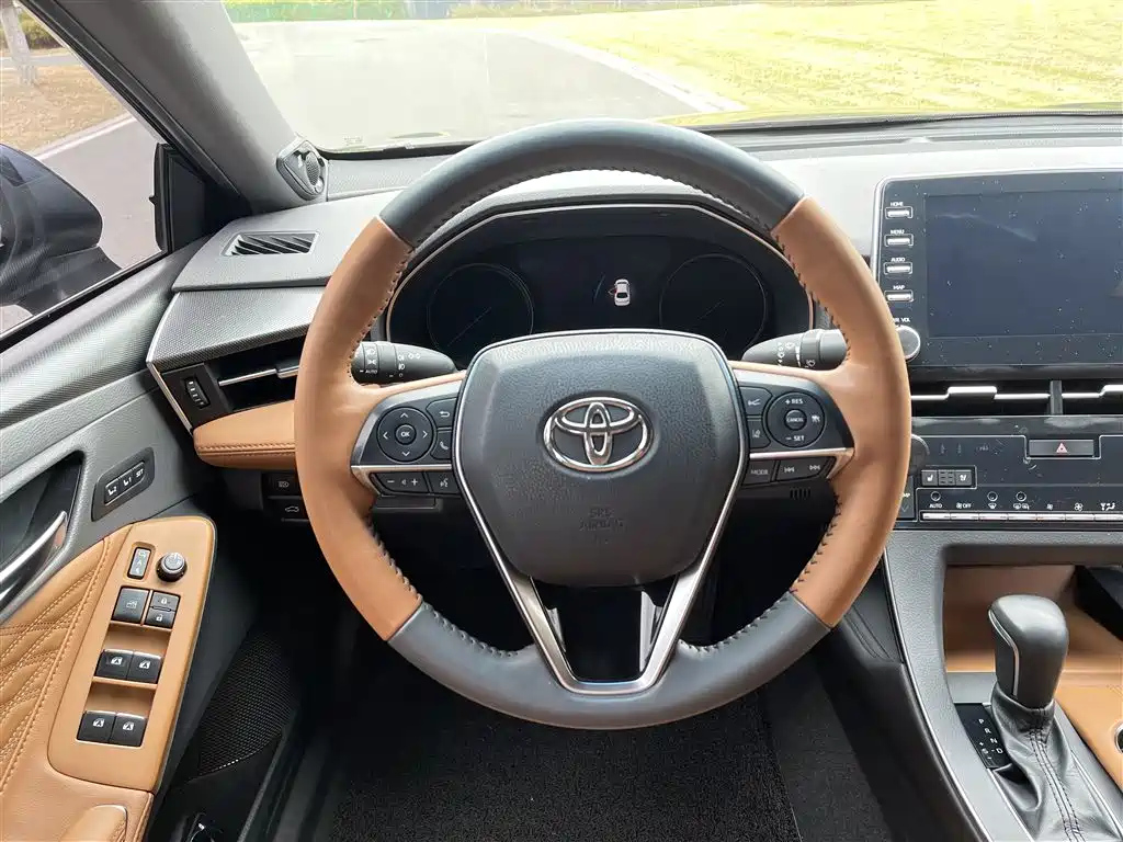 TOYOTA AVALON 2019