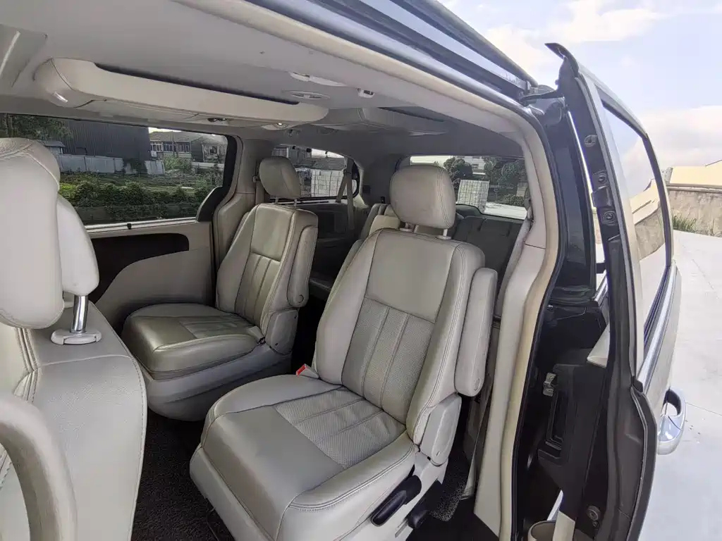 CHRYSLER BIG 捷龙 IMPORT 2015