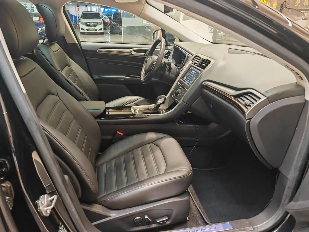 FORD MONDEO 2013