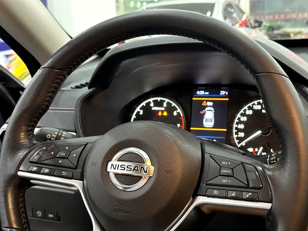NISSAN TEANA 2019
