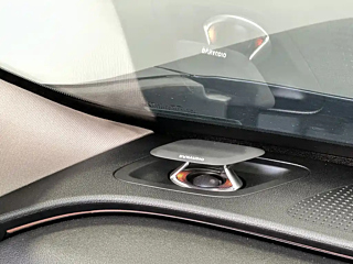 XPENG MOTORS P7  2020 YEAR 670N 2020
