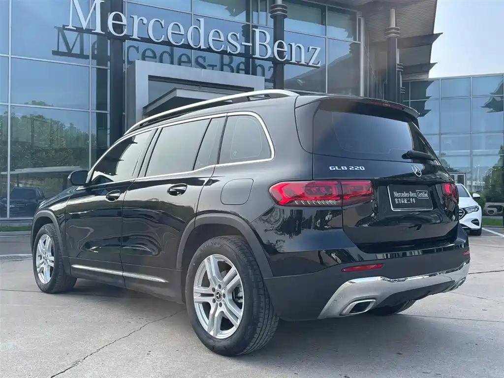 MERCEDES BENZ GLB 2022