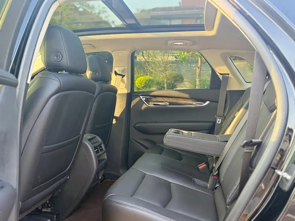 CADILLAC XT5 2018