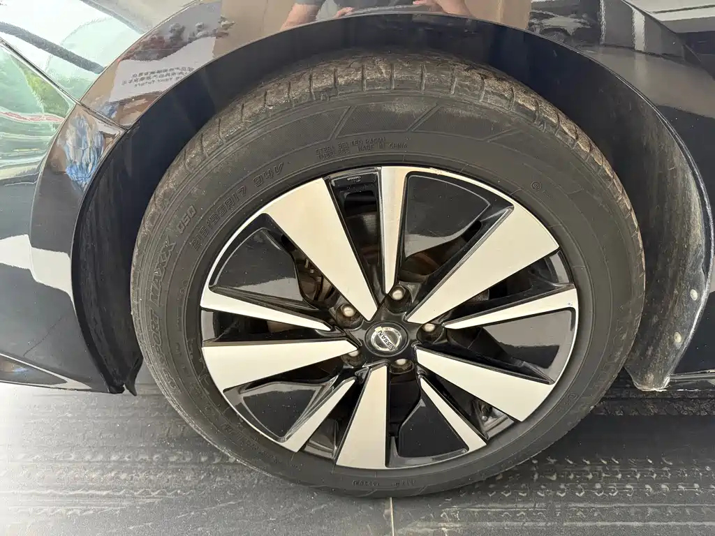 NISSAN TEANA 2021