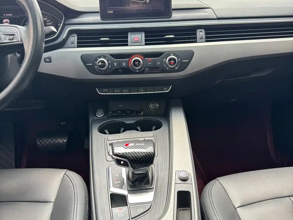 AUDI A4L 2019