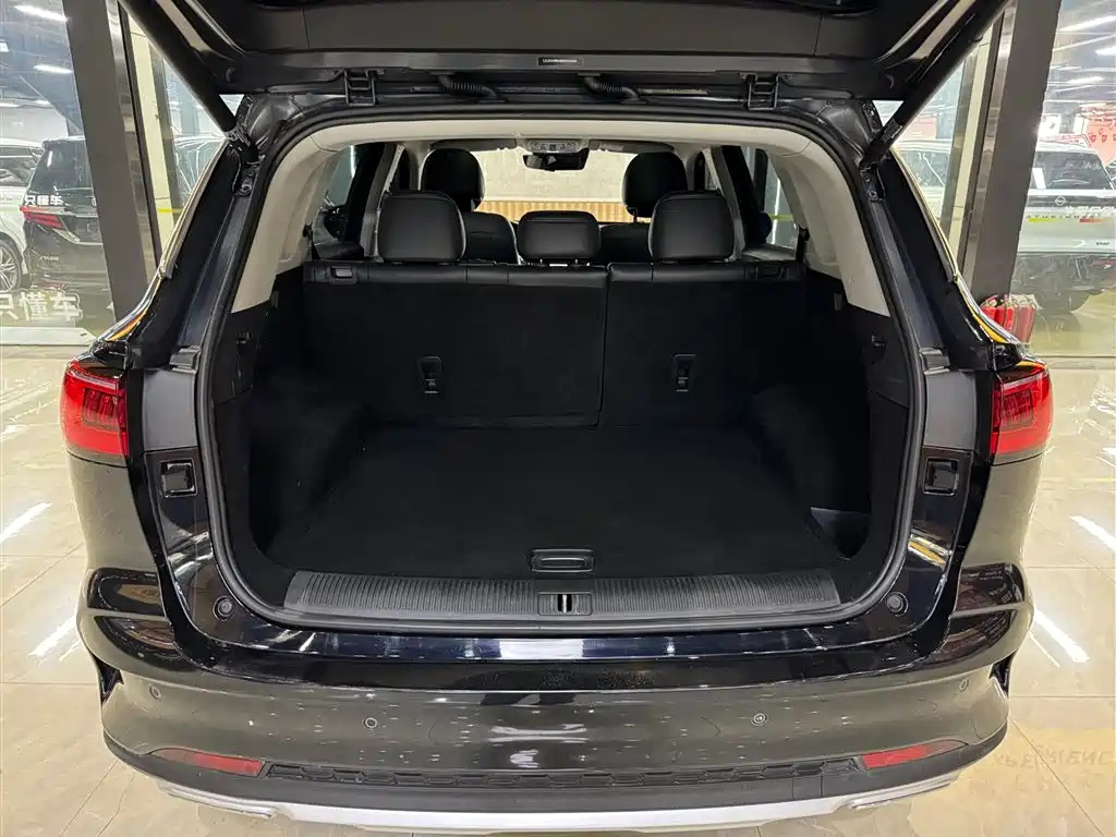 ROEWE RX5 MAX 2021