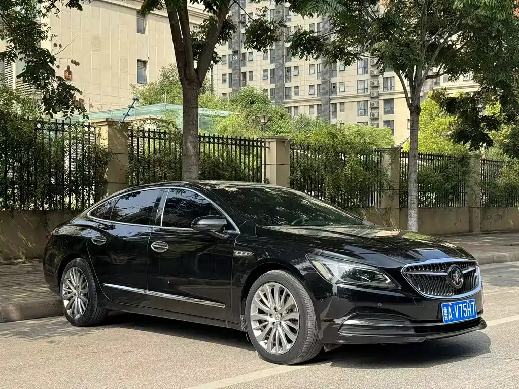 BUICK LACROSSE 2017