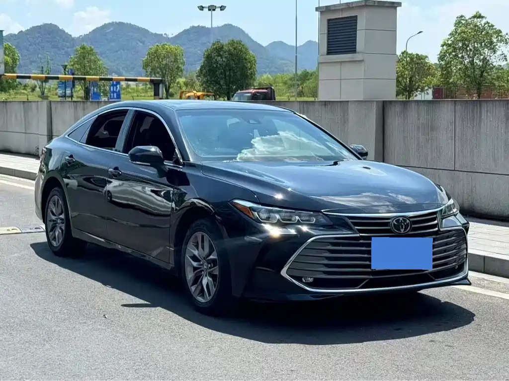 TOYOTA AVALON 2019