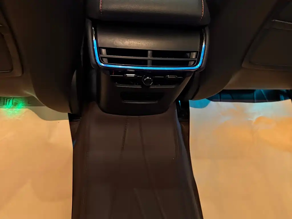 FORD MONDEO 2023