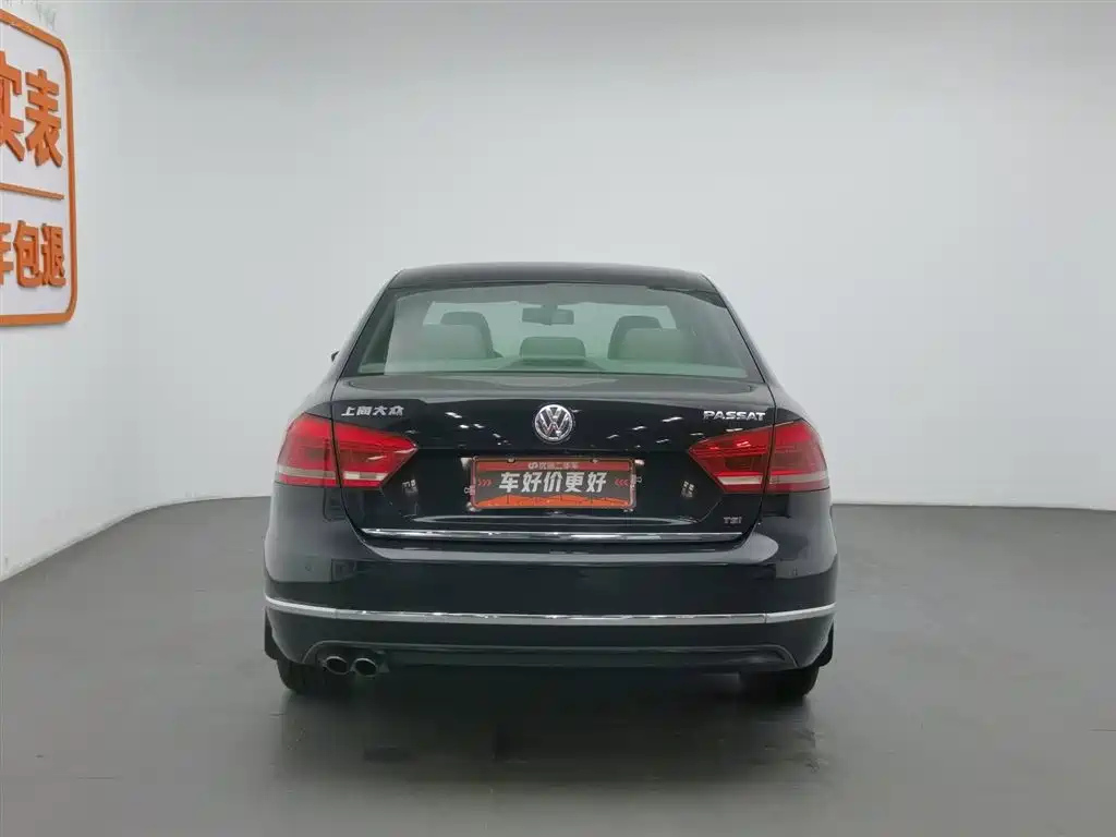 VOLKSWAGEN PASSAT 2013