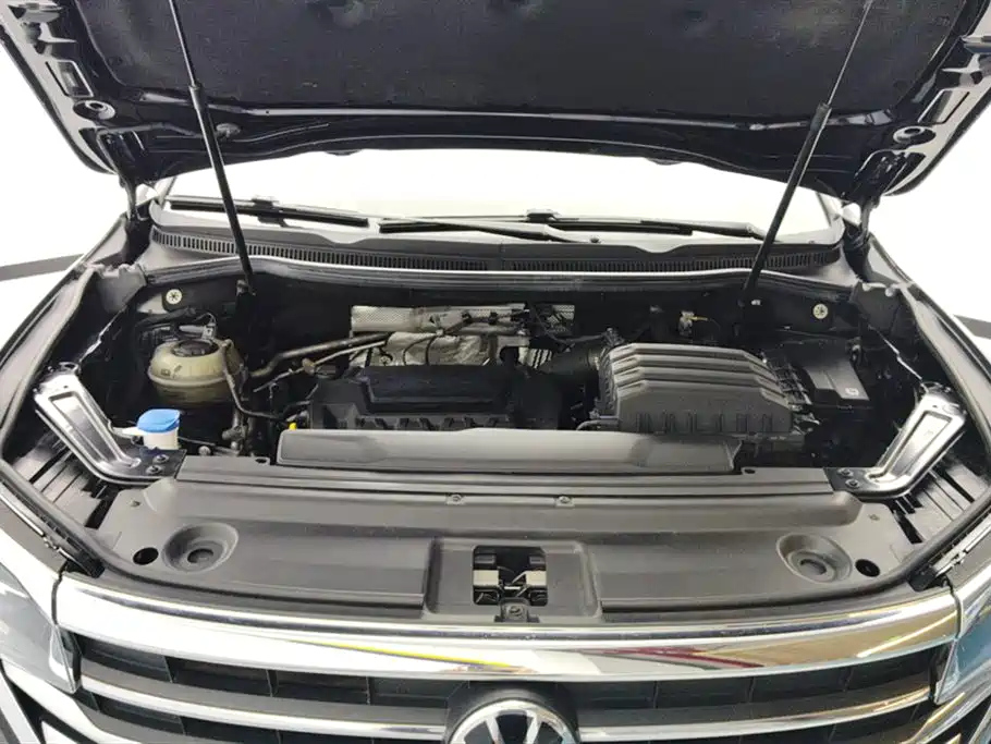 VOLKSWAGEN VILORAN 2022