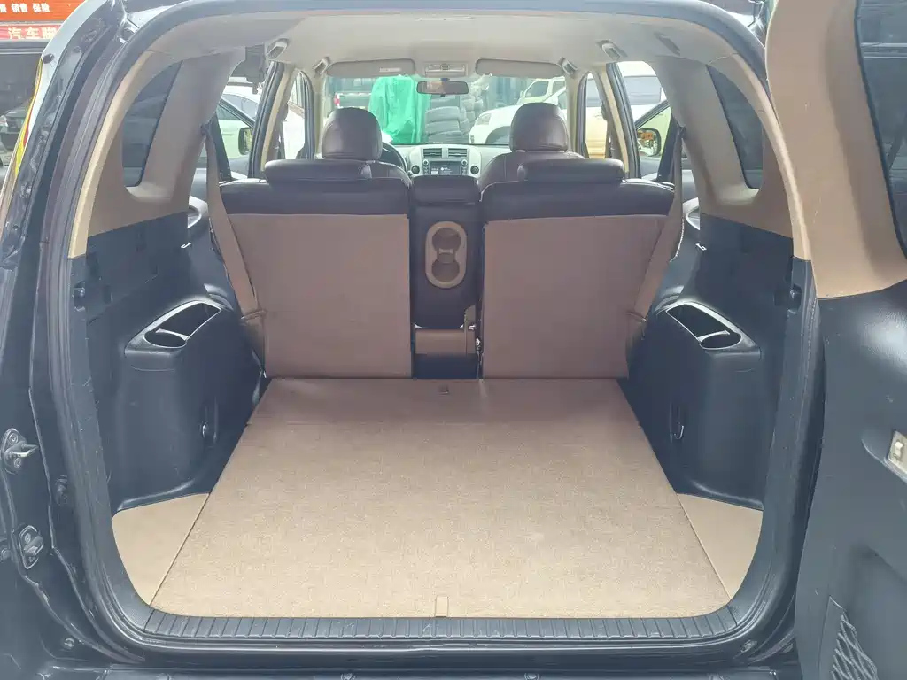 TOYOTA RAV4 RONGFANG 2013