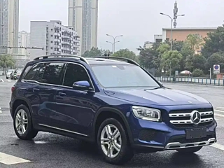 MERCEDES BENZ GLB  2021