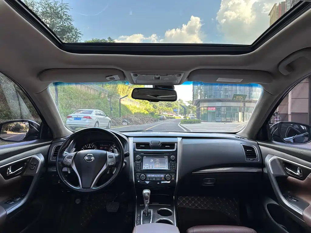 NISSAN TEANA 2014