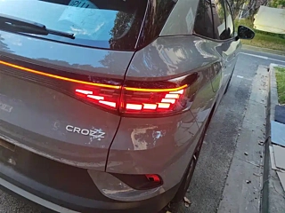 VOLKSWAGEN ID.4 CROZZ  2025 YEAR  EDITION 2025
