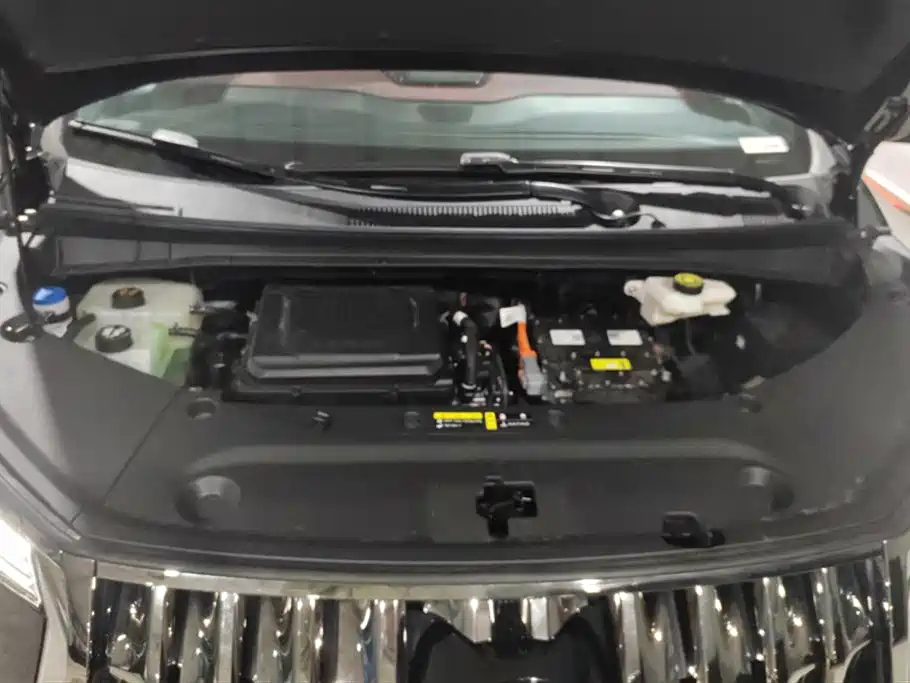 TRUMPCHI M8 2025