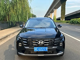 HYUNDAI TUCSON 2025