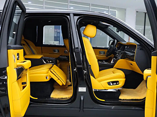 ROLLS ROYCE CULLINAN  2024 YEAR  SEATS EDITION 2024