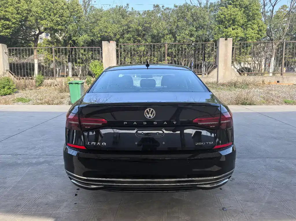 VOLKSWAGEN PASSAT 2019