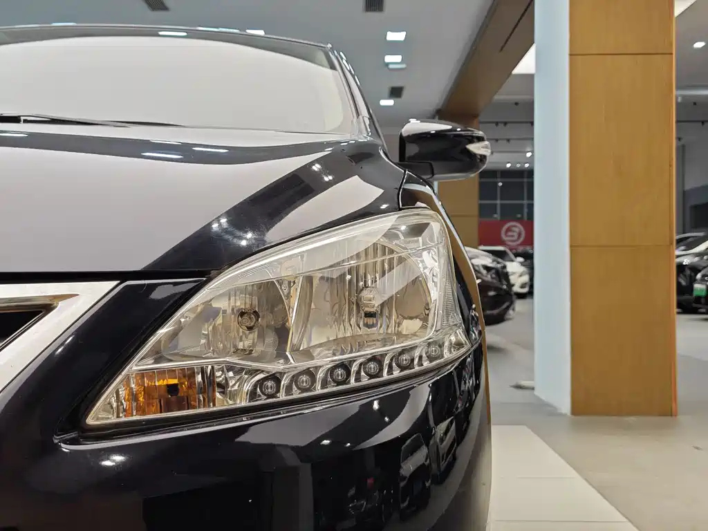 NISSAN SYLPHY 2014