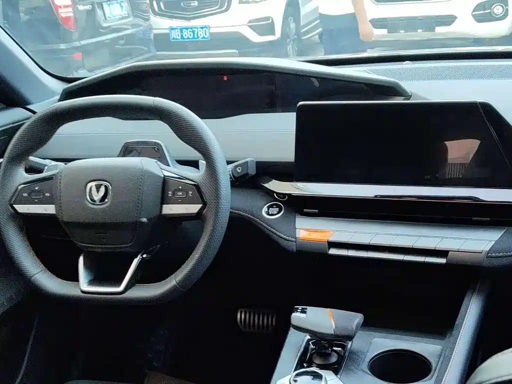 CHANGAN UNI-V 2023