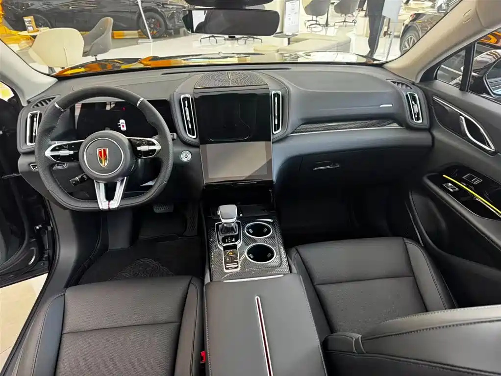 HONGQI HS3 PHEV 2025