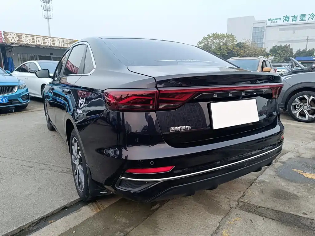 GEELY AUTO EMGRAND 2021