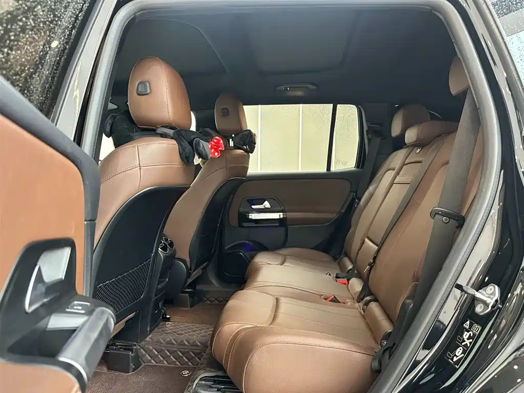 MERCEDES BENZ GLB 2021