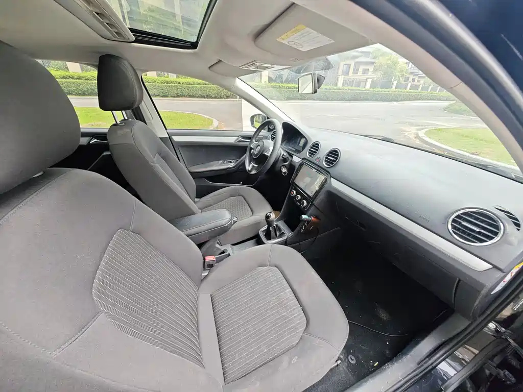 VOLKSWAGEN JETTA 2015