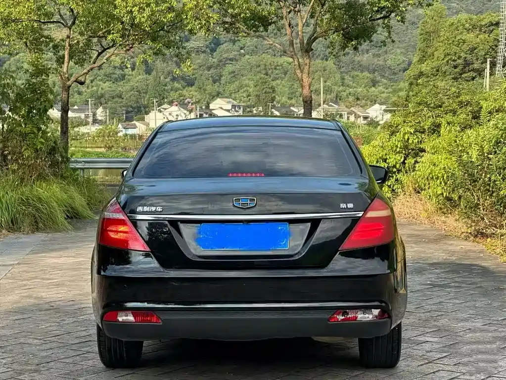 GEELY AUTO EMGRAND 2017