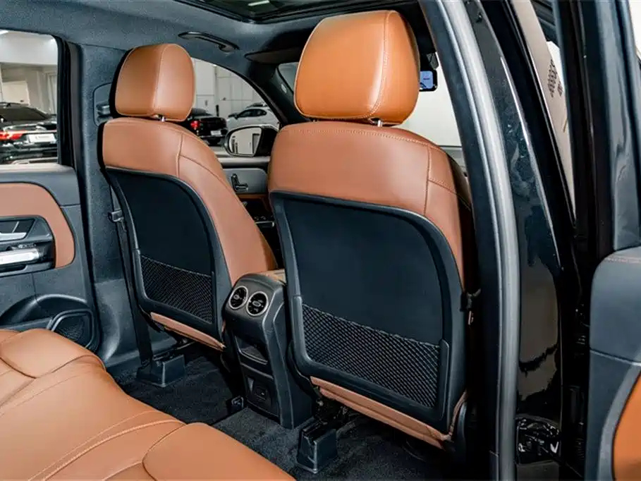 MERCEDES BENZ GLB 2023