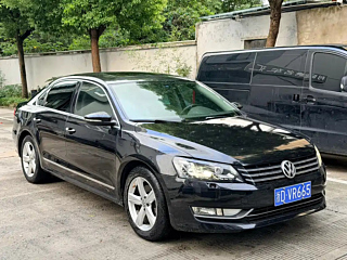 VOLKSWAGEN PASSAT 2012