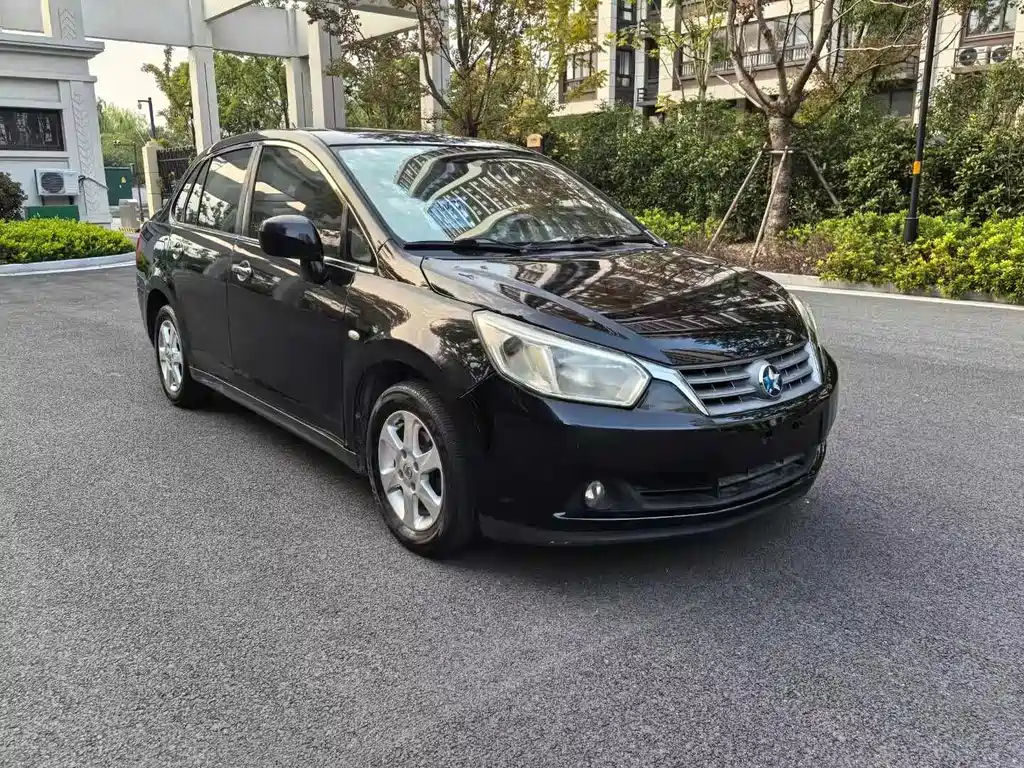 VENUCIA D50 2013