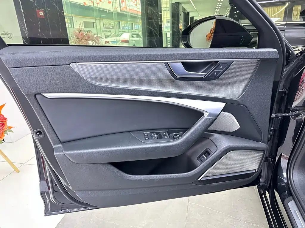 AUDI A6L 2022