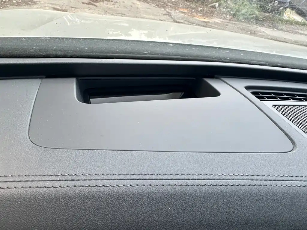 VOLKSWAGEN MAGOTAN 2024