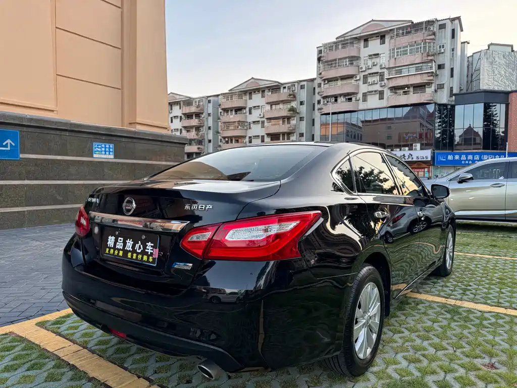 NISSAN TEANA 2018