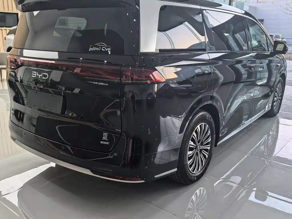 BYD XIA 2025