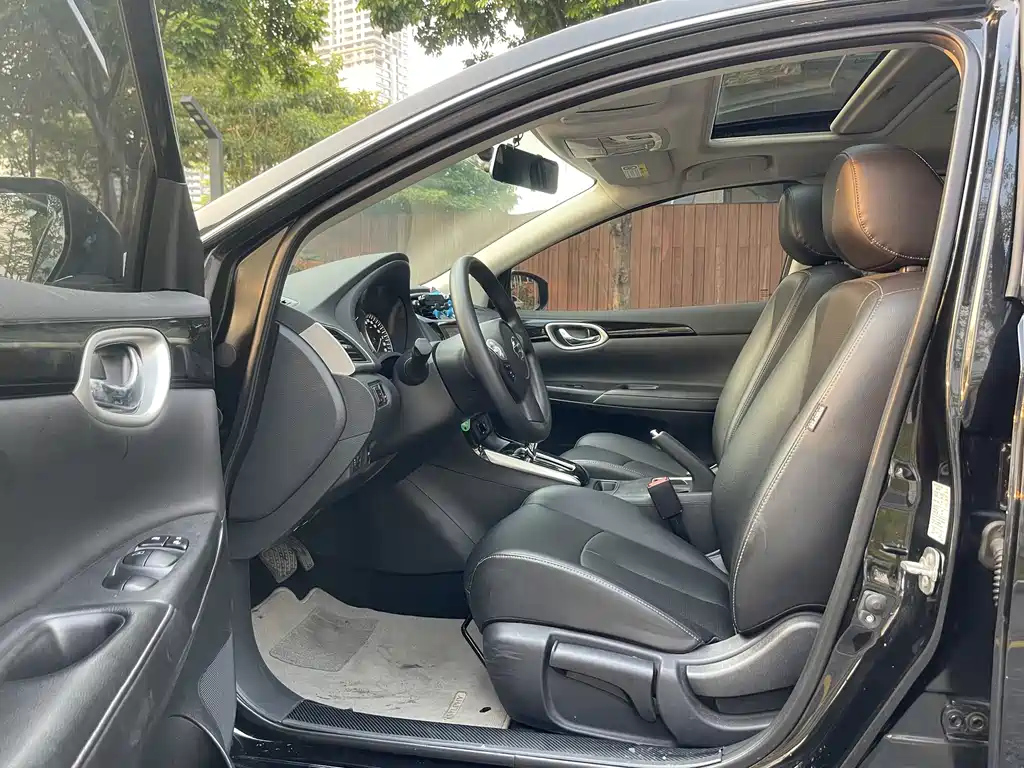 NISSAN SYLPHY 2020