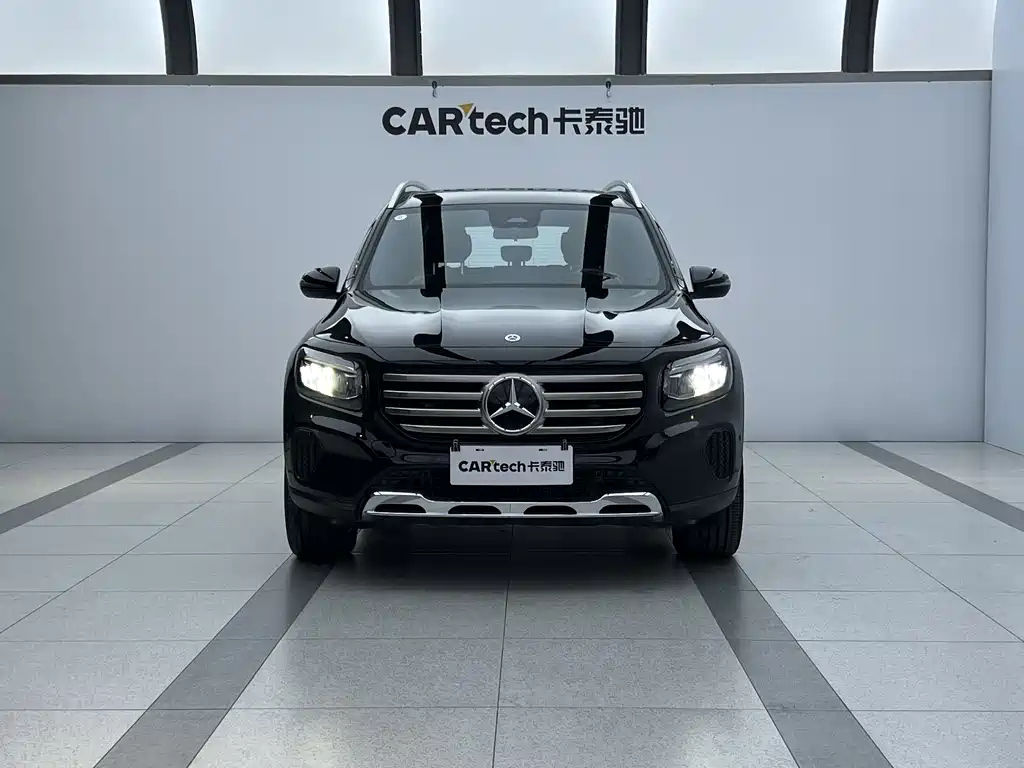 MERCEDES BENZ GLB 2023