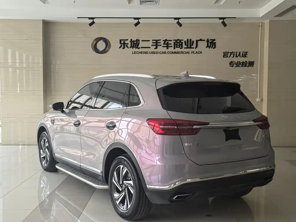 HONGQI HS5 2023