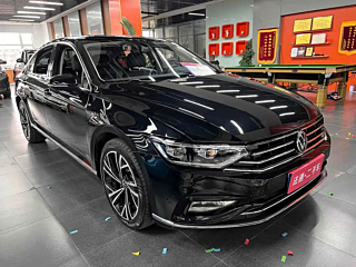 VOLKSWAGEN MAGOTAN 2022