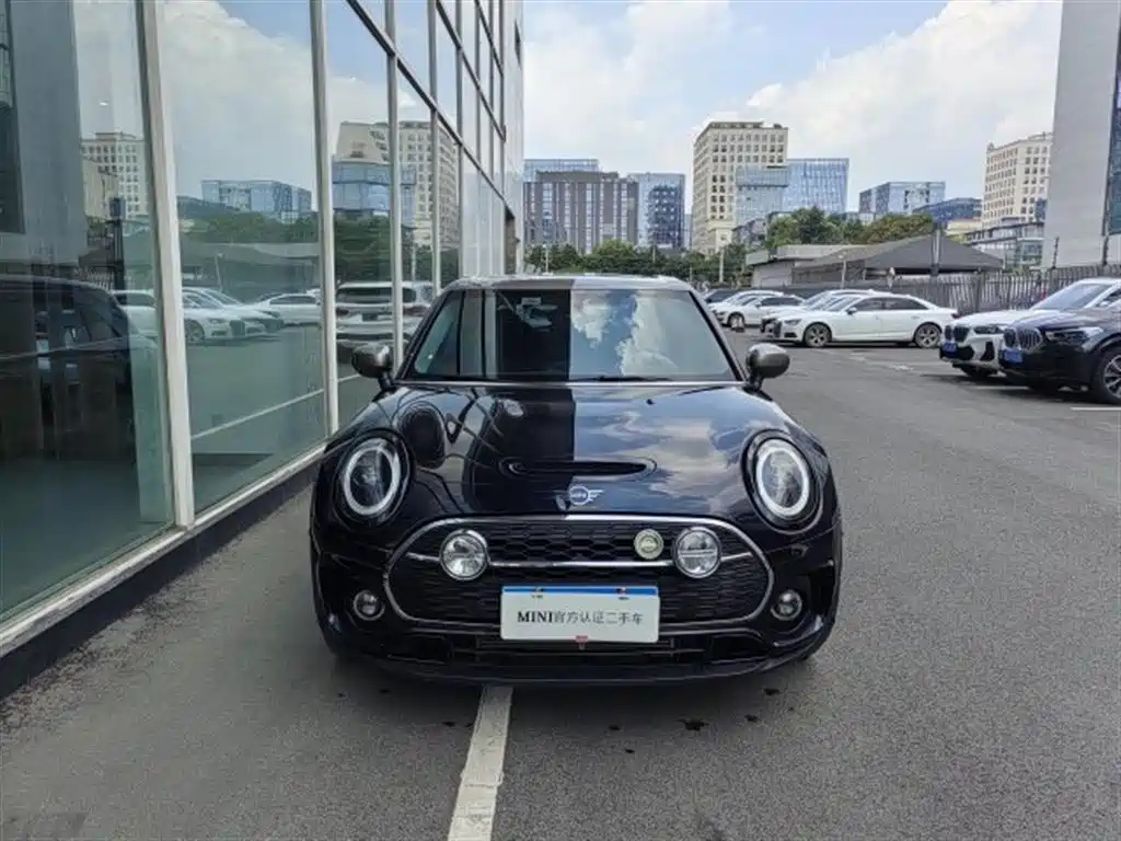 MINI CLUBMAN 2022