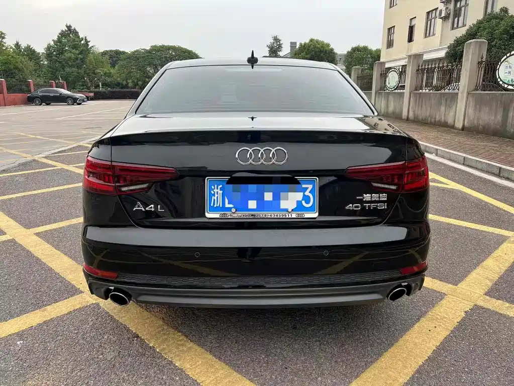 AUDI A4L 2018