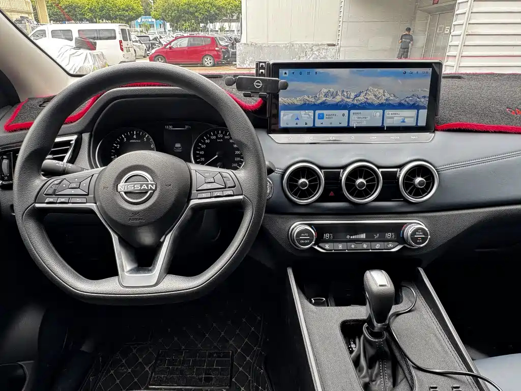 NISSAN QASHQAI 2025