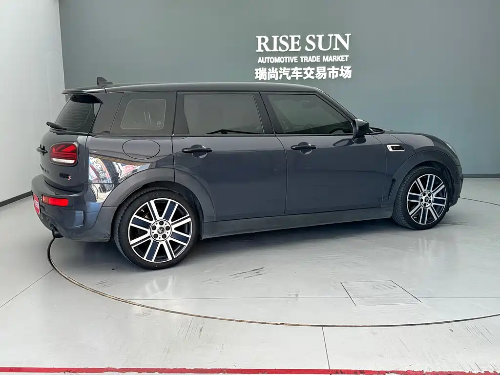 MINI CLUBMAN 2021