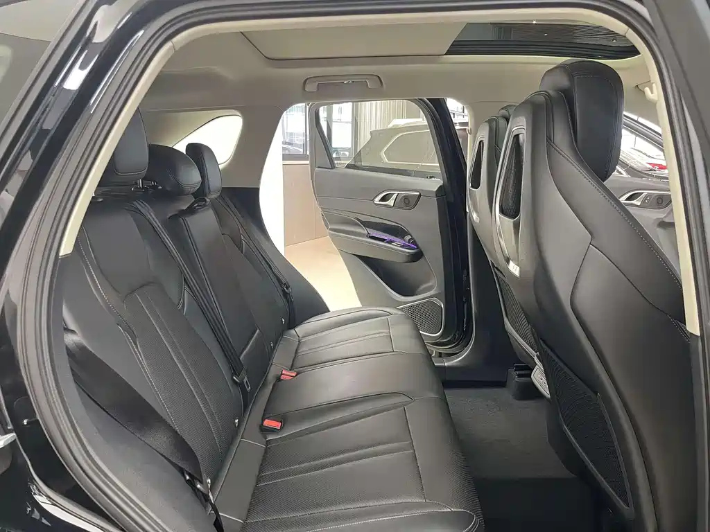 HONGQI HS3 2024